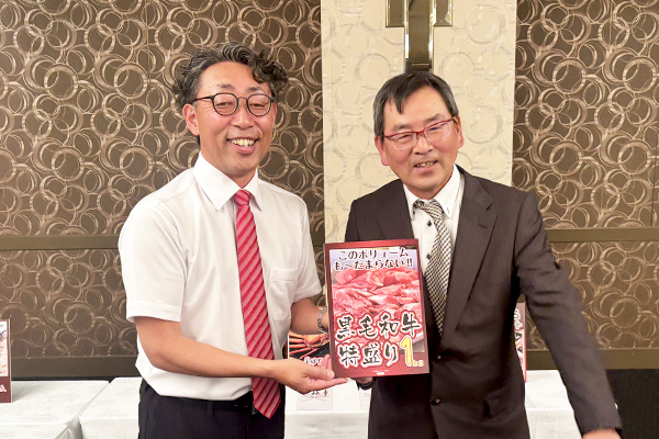 黒毛和牛特盛り1キロ当選!